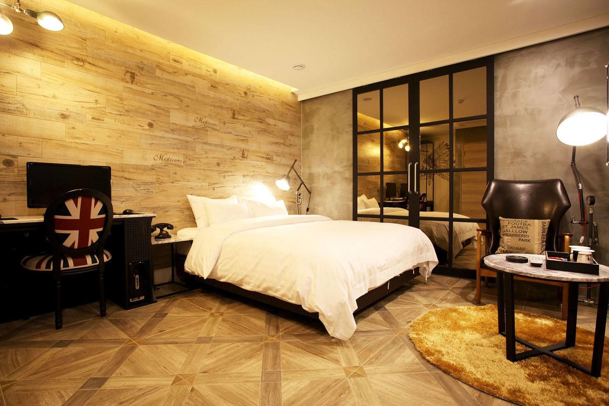 Motel De Ciel 2*