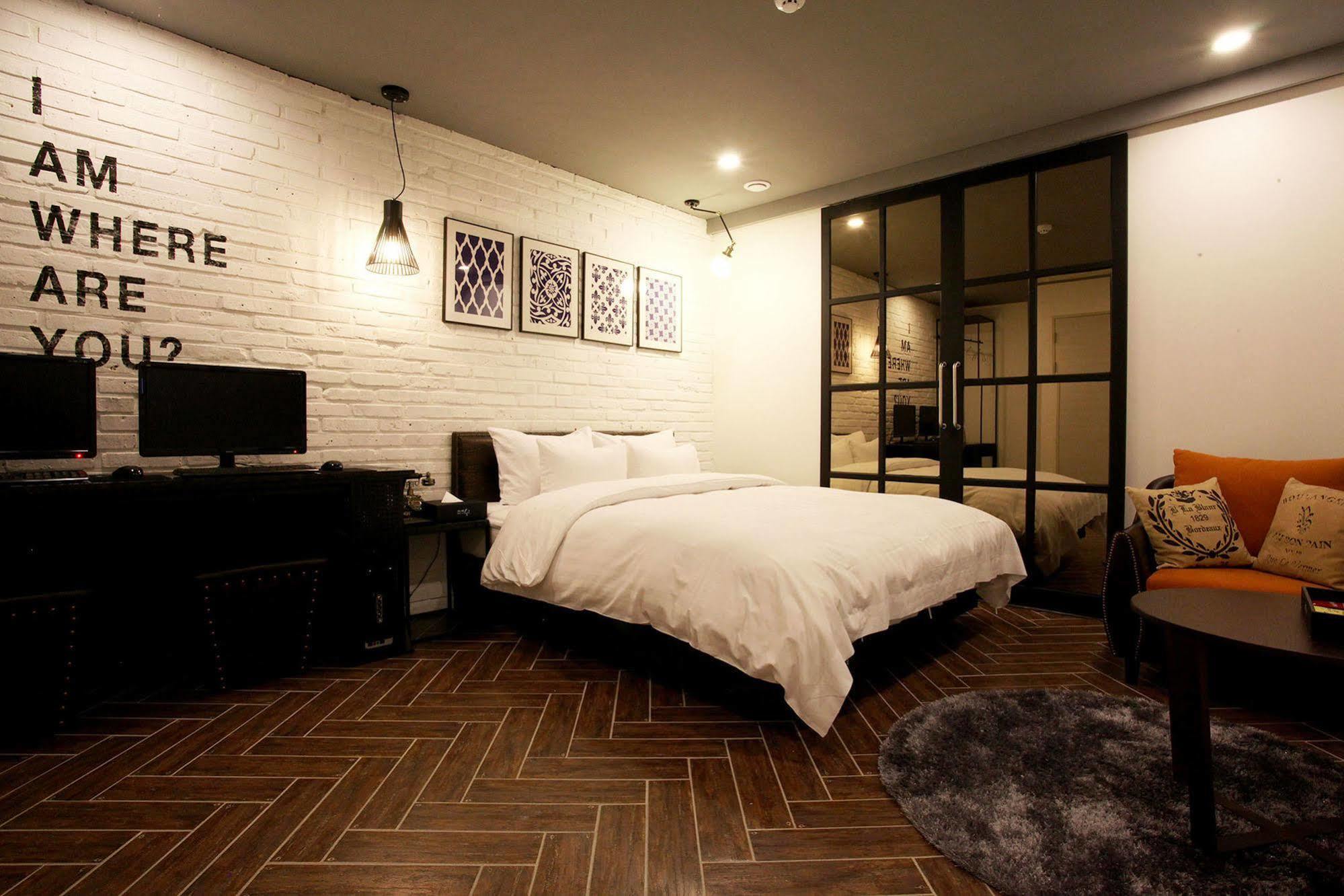 Motel De Ciel 2*